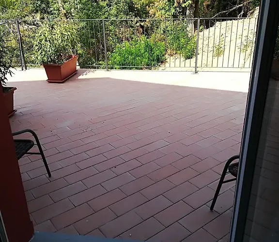 I Gelsi E I Castagni مزرعة للإقامة